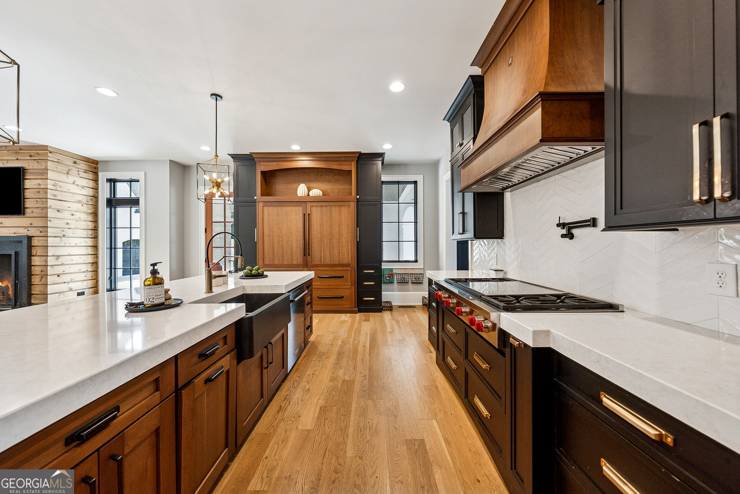 Canton, Georgia 30115, United States, 8 Bedrooms Bedrooms, ,9 BathroomsBathrooms,Residential,Active,170209