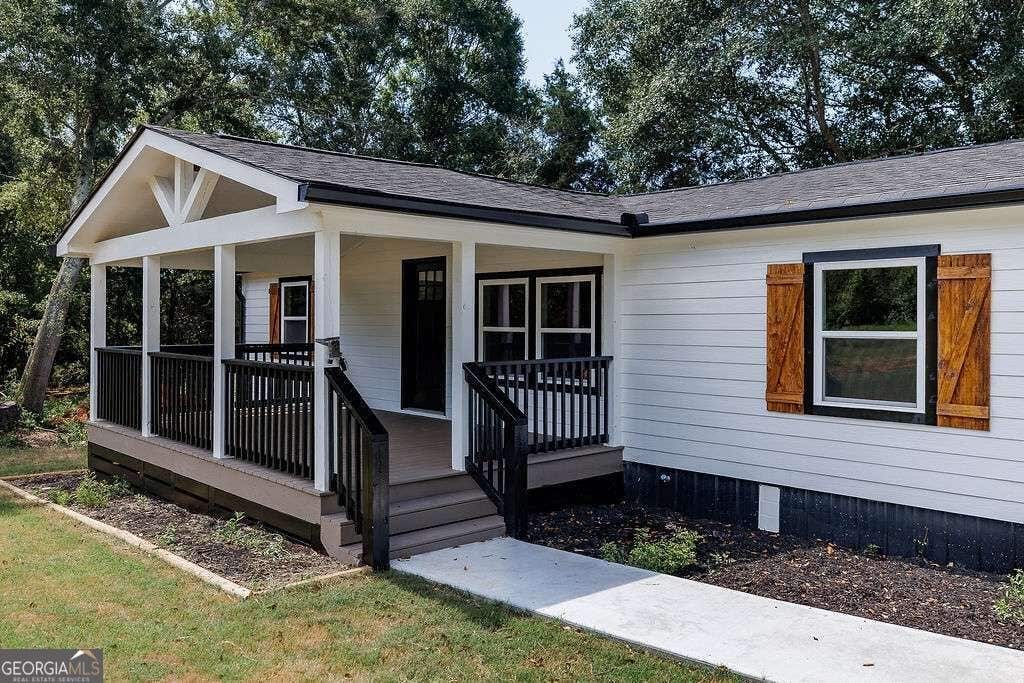 Photo of 1691 Plantation Rd, Elberton, GA 30635 (MLS # 10829742)