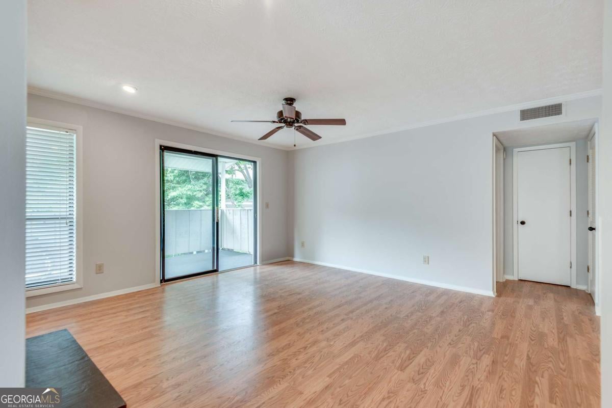 1004 Wynnes Ridge CIR SE