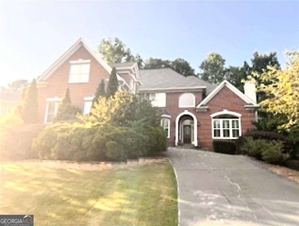 Welcome to 545 Oak Bridge Trail - a beautifully maintained home nestled in one of the area's most sought-after neighborhoods. This charming residence offers a spacious and functional layout, featuring 5 bedrooms, 4 bathrooms, a spacious kitchen and a finished basement. Thoughtfully designed with comfort and style in mind, this home boasts hardwood floors, updated fixtures, natural light, on a large deck. Conveniently located near top-rated schools, shopping, and dining, 545 Oak Bridge Trail provides the perfect balance of suburban serenity and city access.