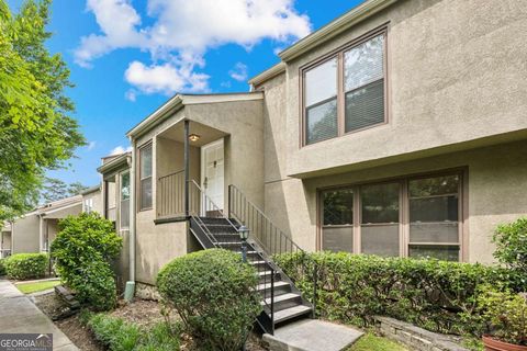 1719 Woodcliff CT NE Atlanta GA 30329