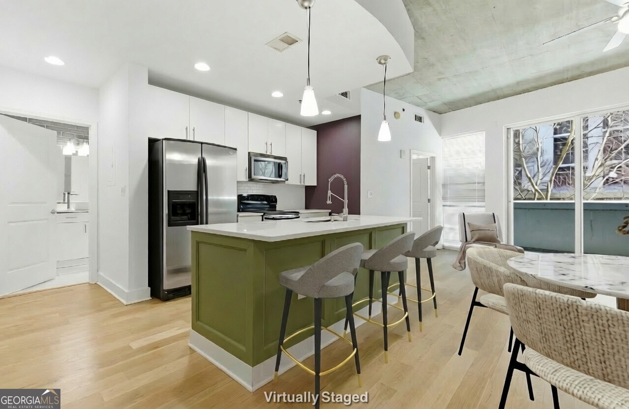 950 W Peachtree ST NW 410