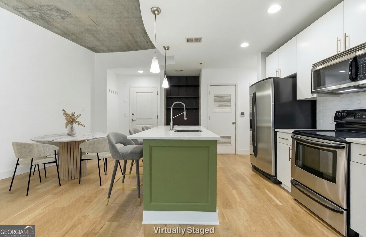 950 W Peachtree ST NW 410