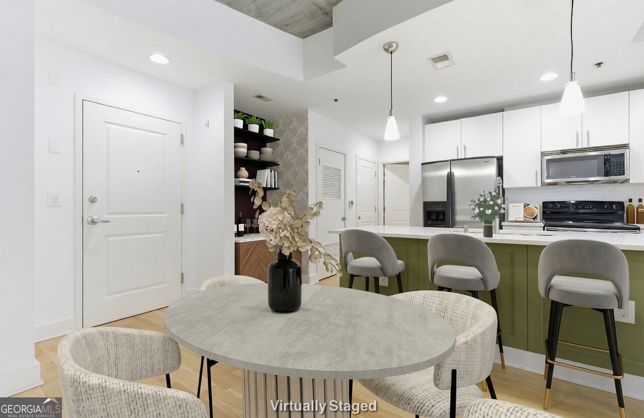 950 W Peachtree ST NW 410