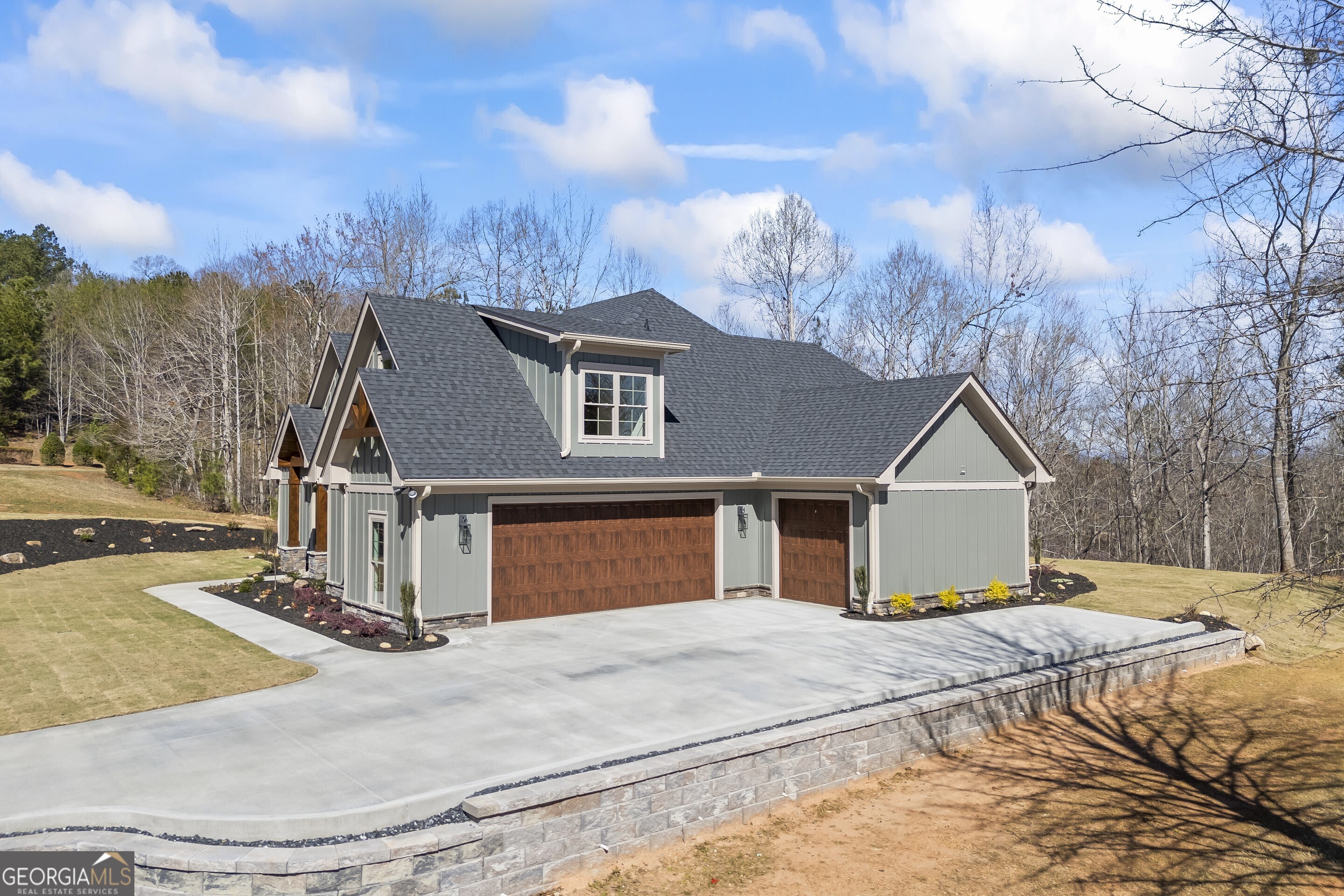 Toccoa, Georgia 30577, United States, 4 Bedrooms Bedrooms, ,4 BathroomsBathrooms,Residential,Active,31137