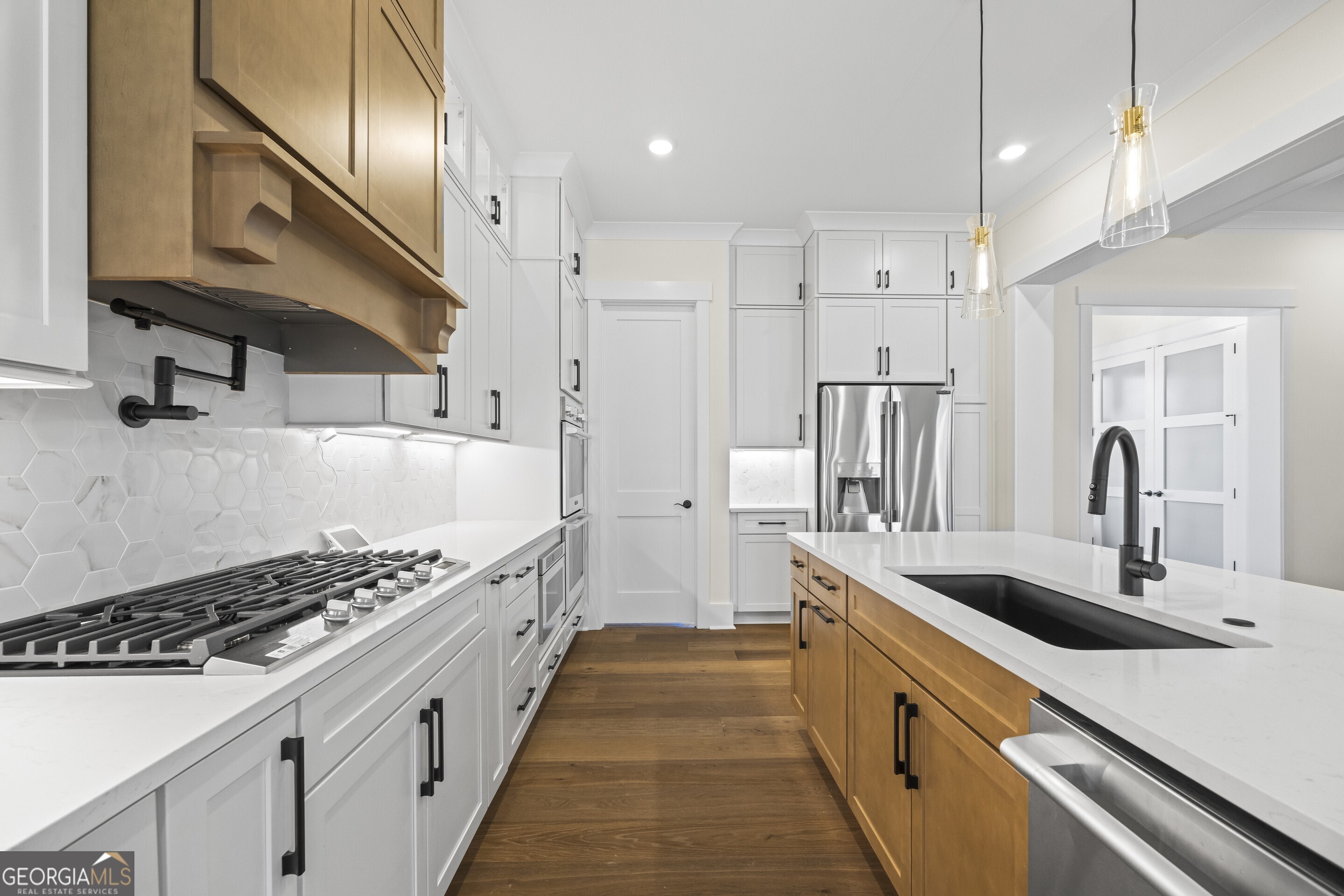 Toccoa, Georgia 30577, United States, 4 Bedrooms Bedrooms, ,4 BathroomsBathrooms,Residential,Active,31137