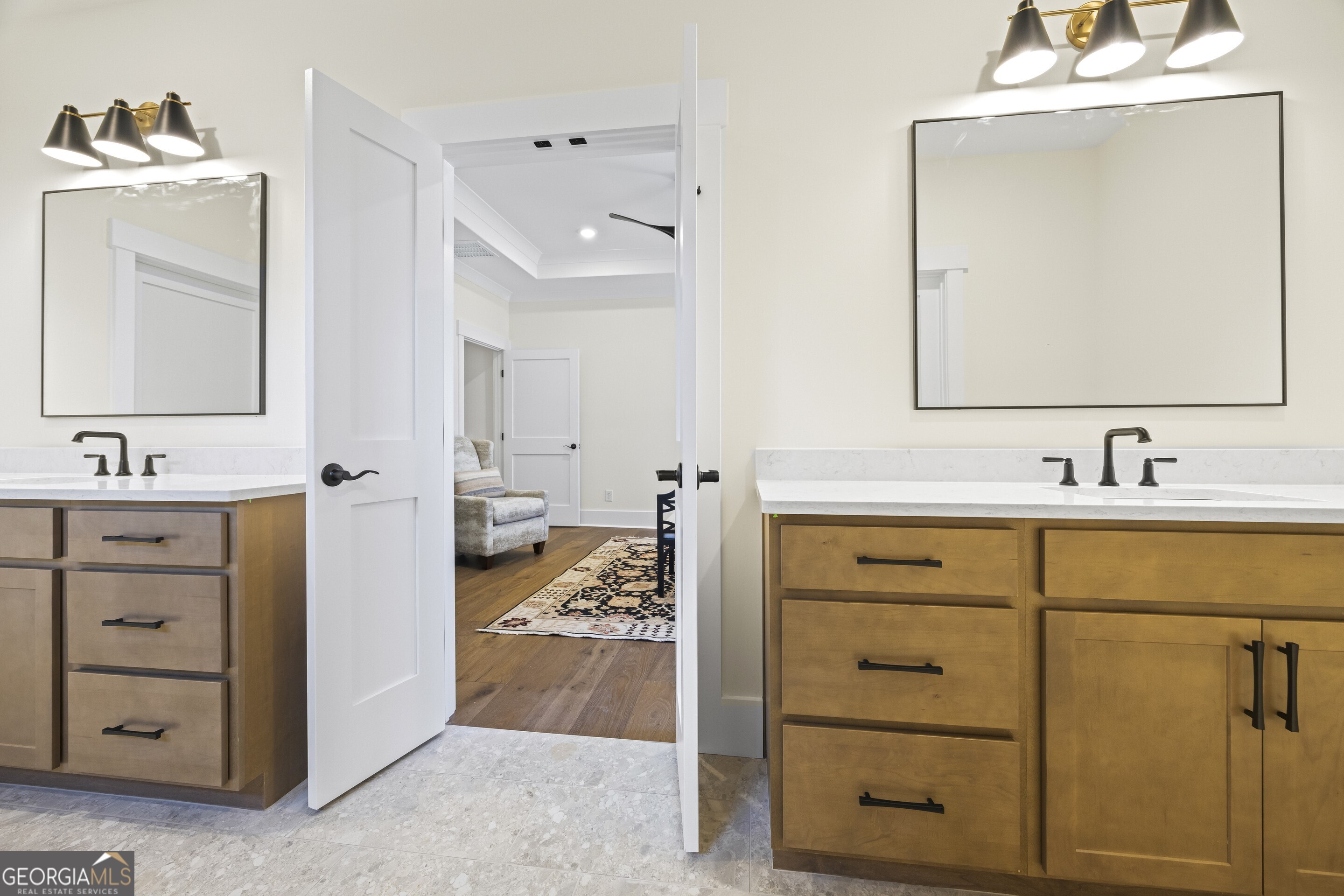 Toccoa, Georgia 30577, United States, 4 Bedrooms Bedrooms, ,4 BathroomsBathrooms,Residential,Active,31137