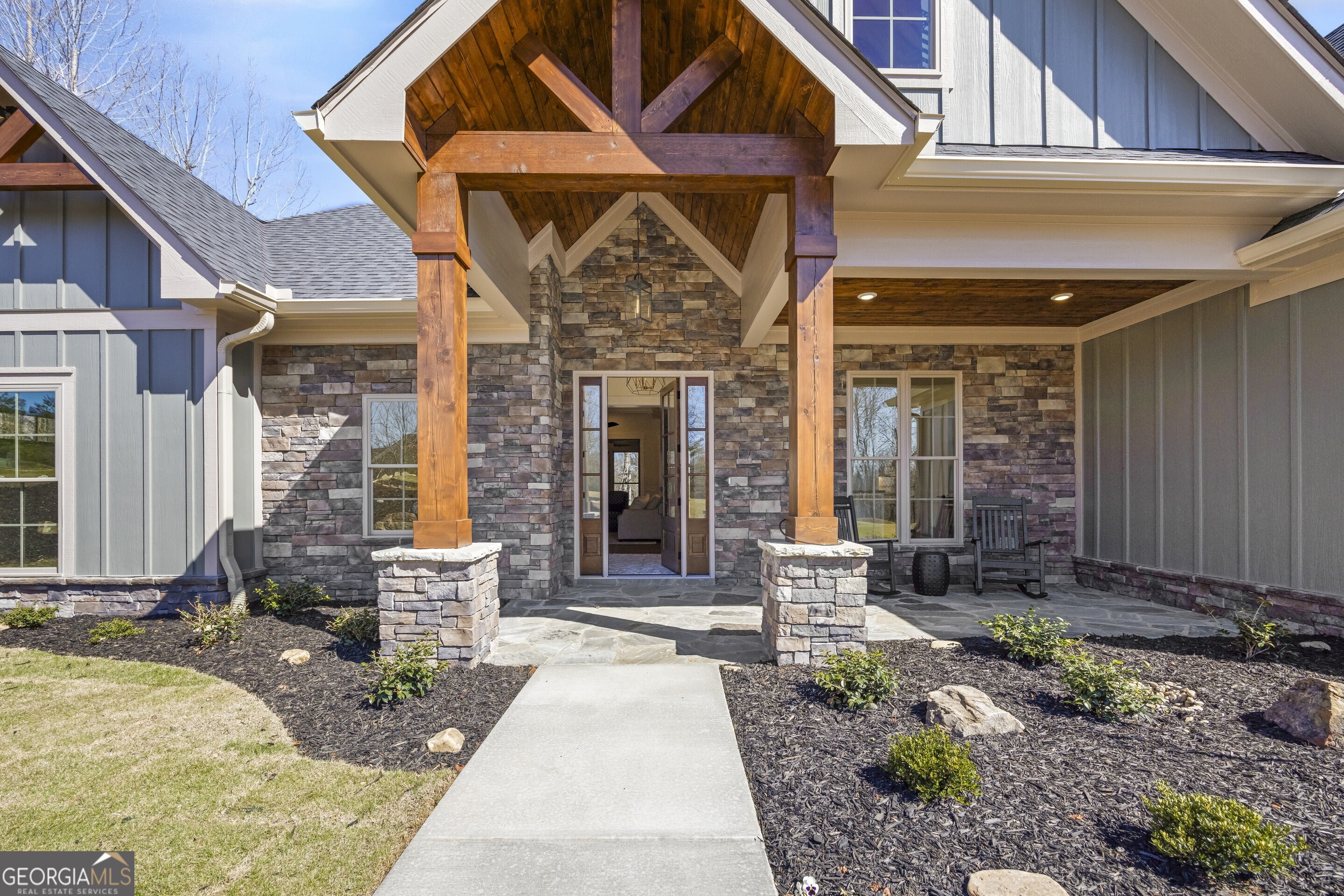 Toccoa, Georgia 30577, United States, 4 Bedrooms Bedrooms, ,4 BathroomsBathrooms,Residential,Active,31137