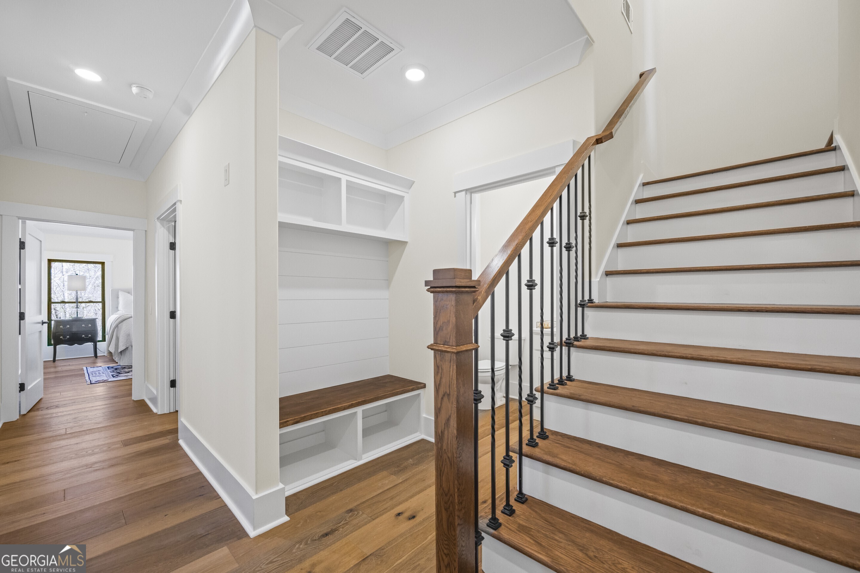 Toccoa, Georgia 30577, United States, 4 Bedrooms Bedrooms, ,4 BathroomsBathrooms,Residential,Active,31137