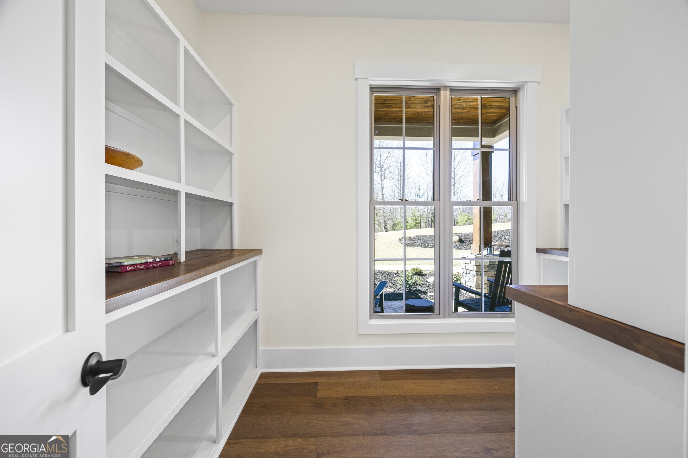 Toccoa, Georgia 30577, United States, 4 Bedrooms Bedrooms, ,4 BathroomsBathrooms,Residential,Active,31137