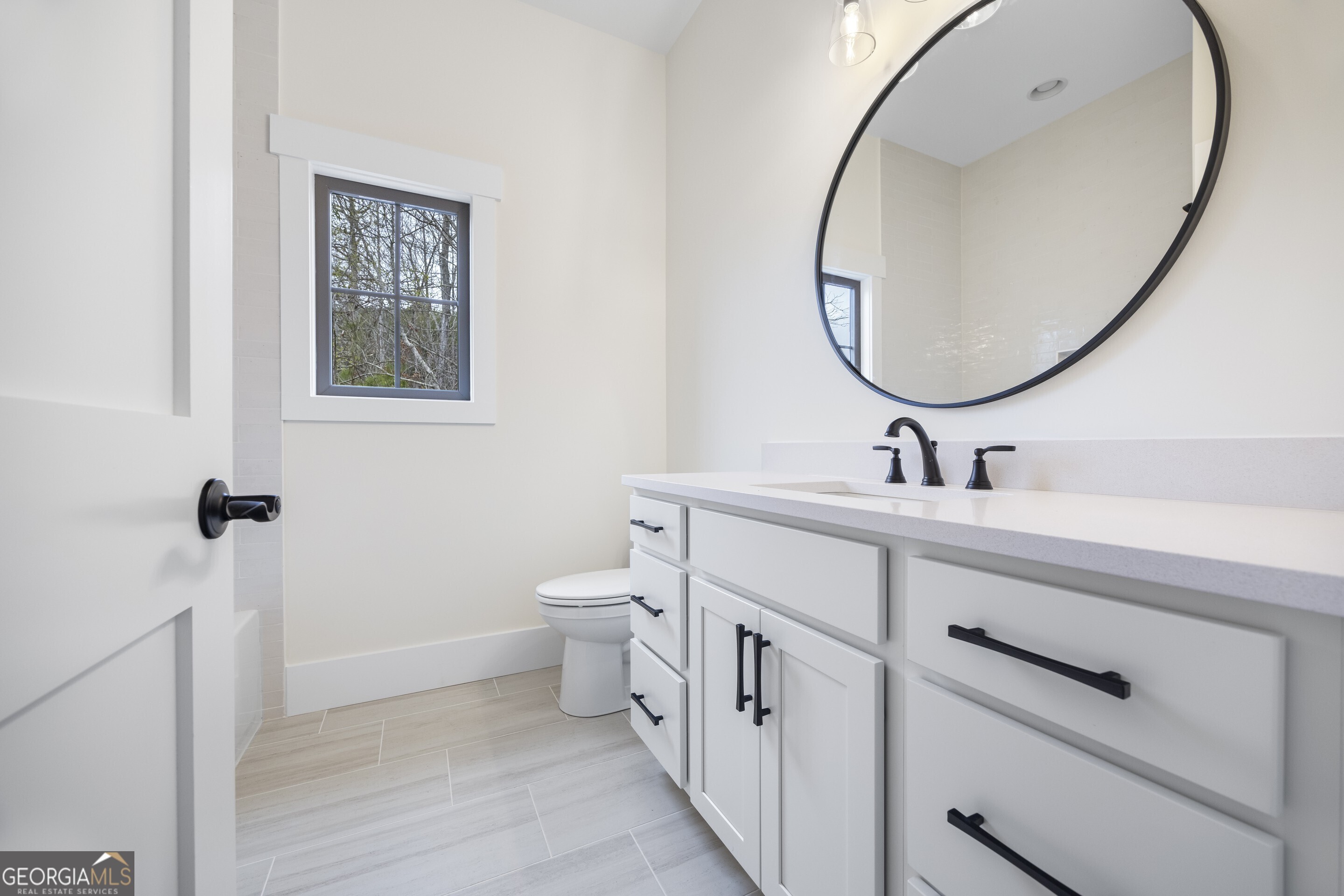 Toccoa, Georgia 30577, United States, 4 Bedrooms Bedrooms, ,4 BathroomsBathrooms,Residential,Active,31137