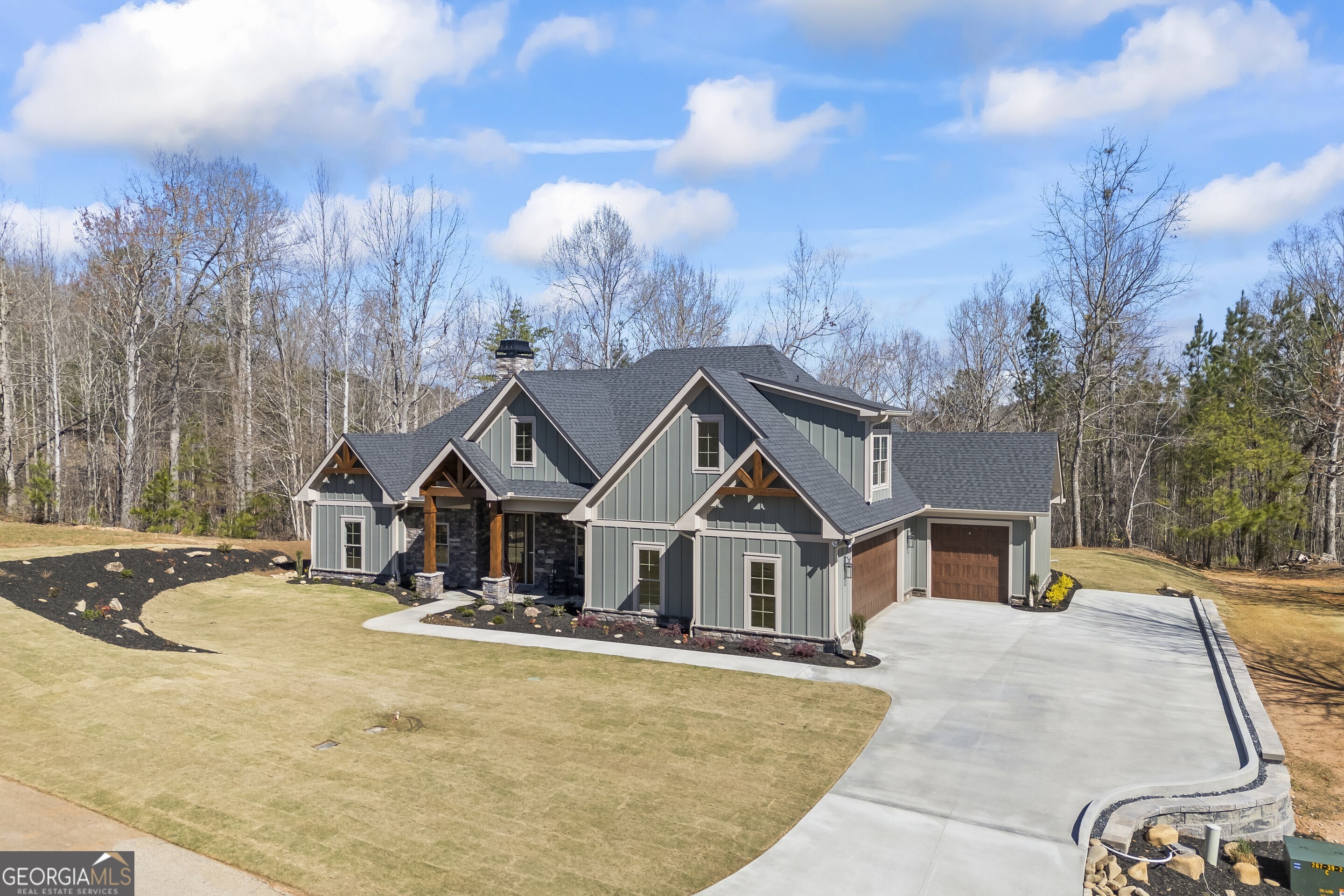 Toccoa, Georgia 30577, United States, 4 Bedrooms Bedrooms, ,4 BathroomsBathrooms,Residential,Active,31137