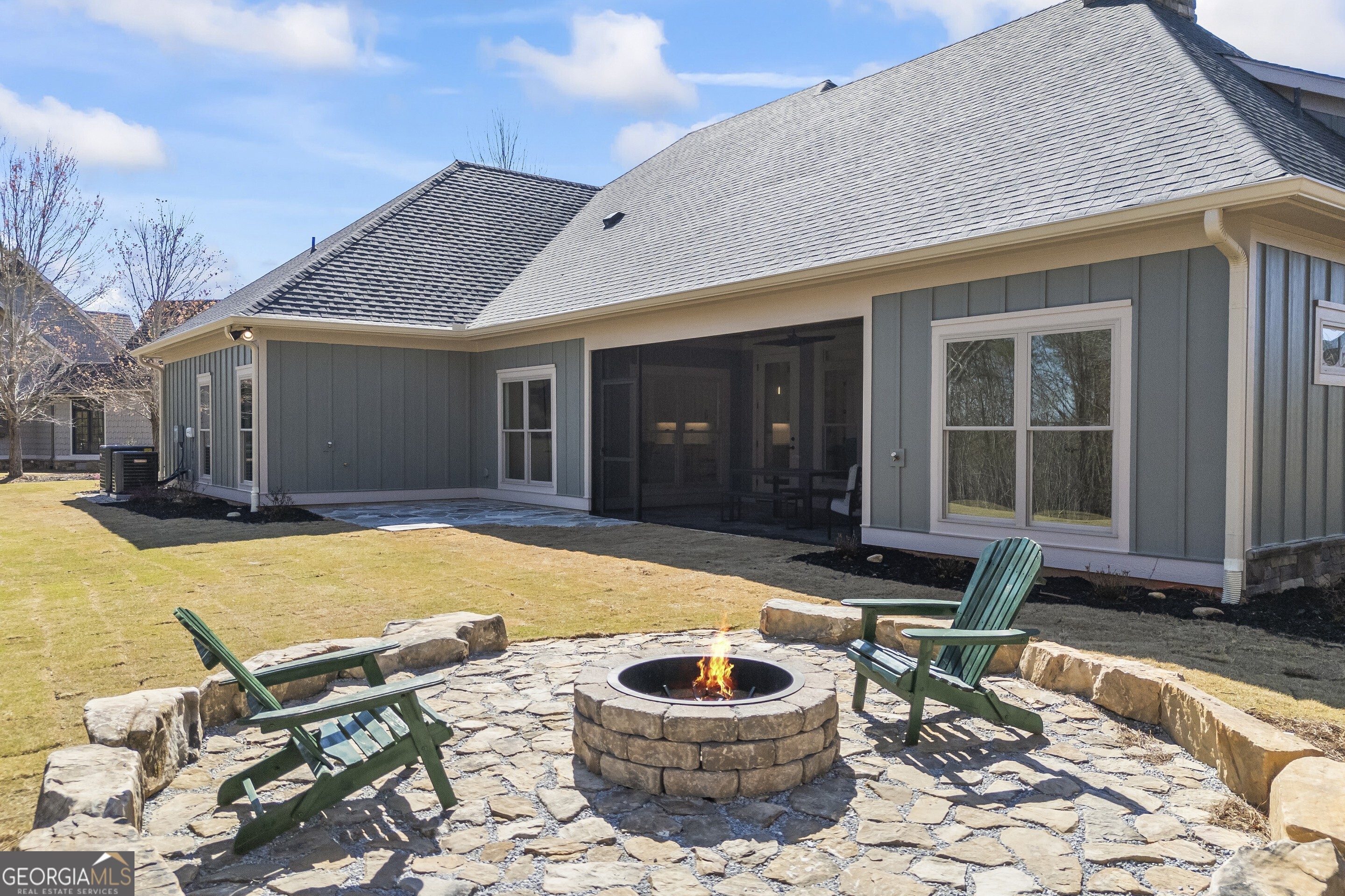 Toccoa, Georgia 30577, United States, 4 Bedrooms Bedrooms, ,4 BathroomsBathrooms,Residential,Active,31137