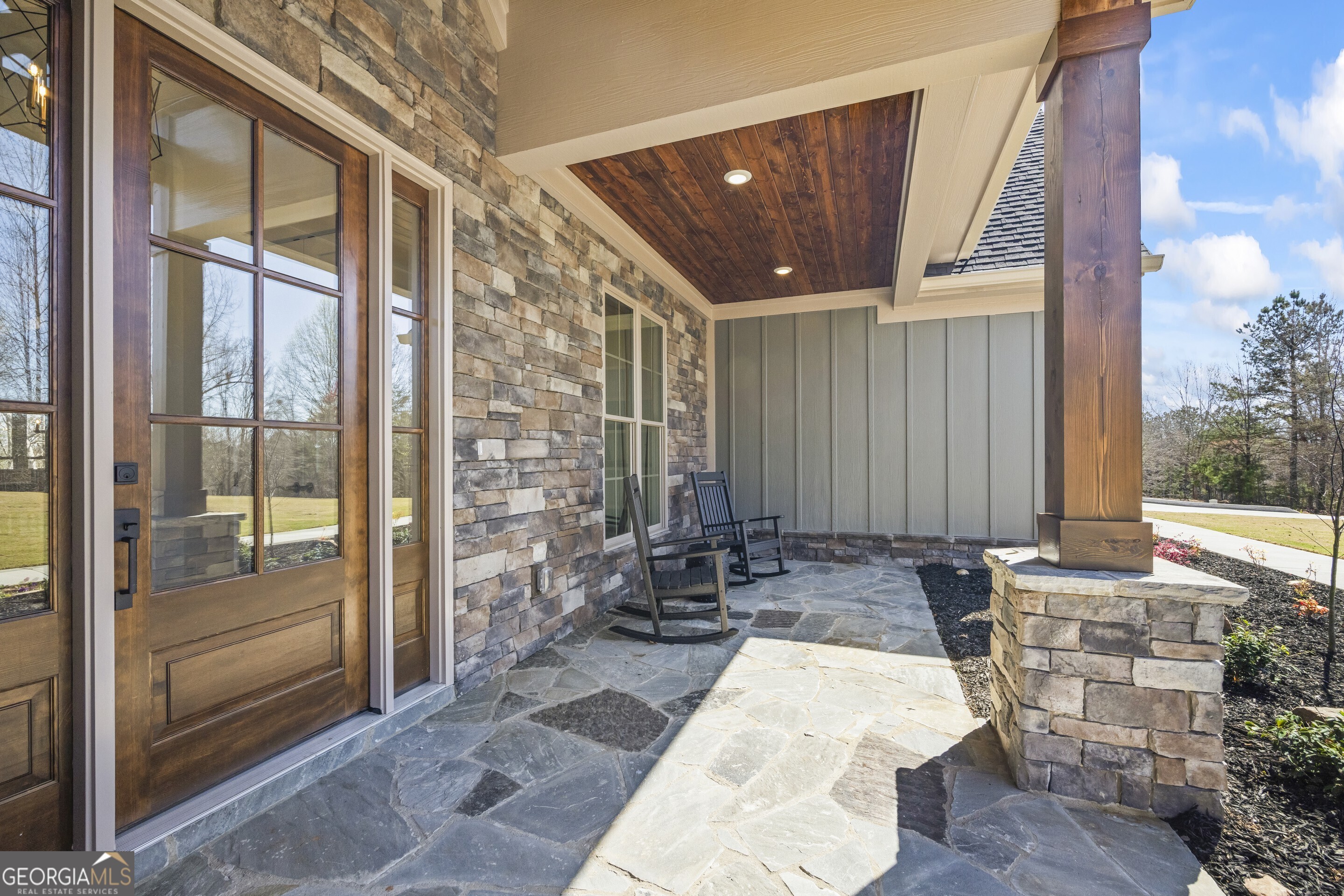 Toccoa, Georgia 30577, United States, 4 Bedrooms Bedrooms, ,4 BathroomsBathrooms,Residential,Active,31137