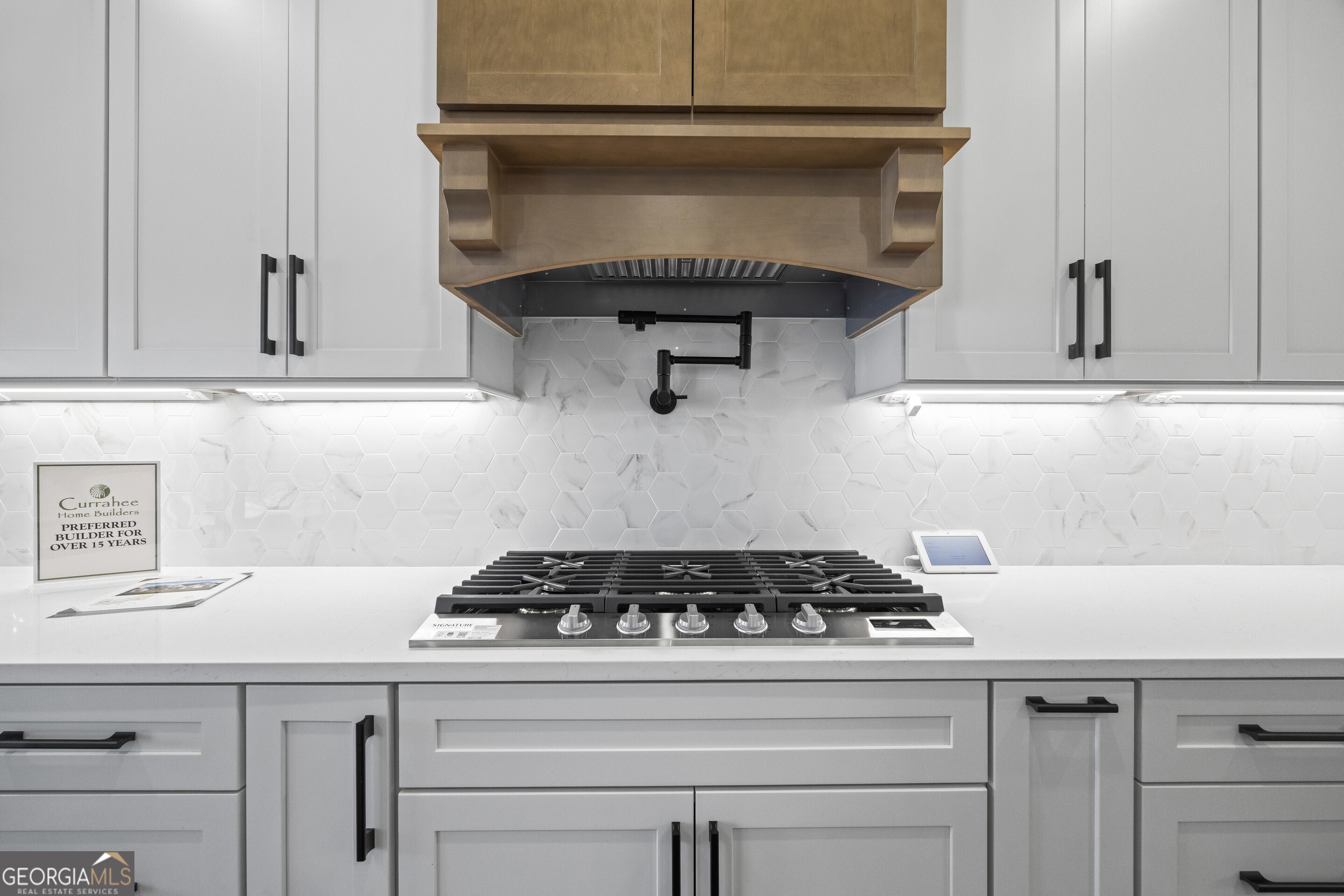 Toccoa, Georgia 30577, United States, 4 Bedrooms Bedrooms, ,4 BathroomsBathrooms,Residential,Active,31137