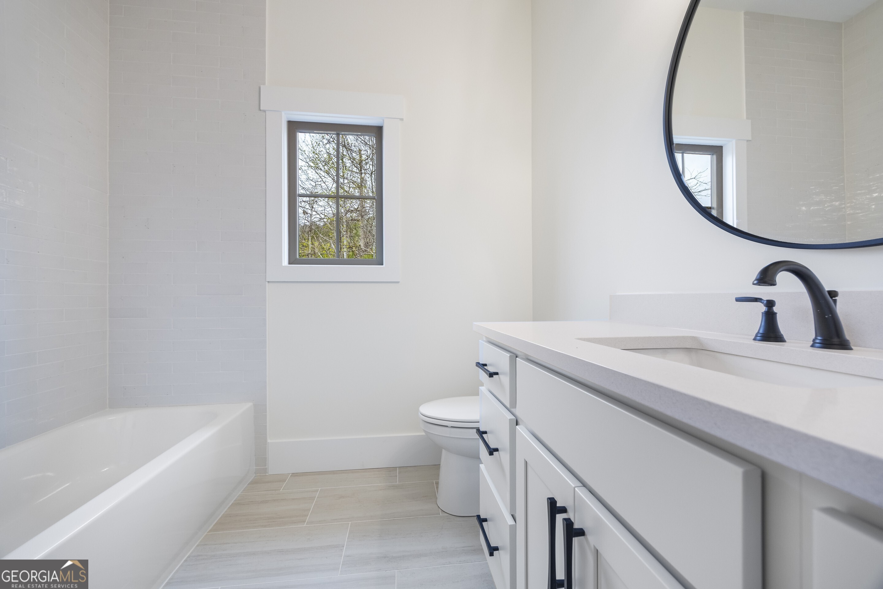 Toccoa, Georgia 30577, United States, 4 Bedrooms Bedrooms, ,4 BathroomsBathrooms,Residential,Active,31137