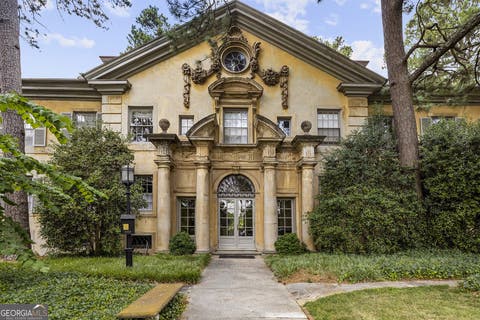 Photo of 200 Montgomery Ferry Drive NE #30, Atlanta, GA 30309 (MLS # 10785091)