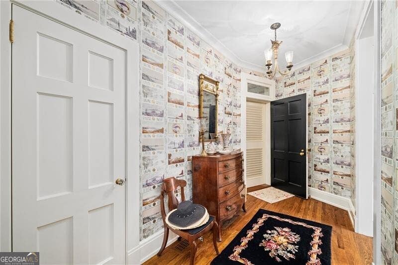 Photo of 200 Montgomery Ferry Drive NE #30, Atlanta, GA 30309 (MLS # 10785091)