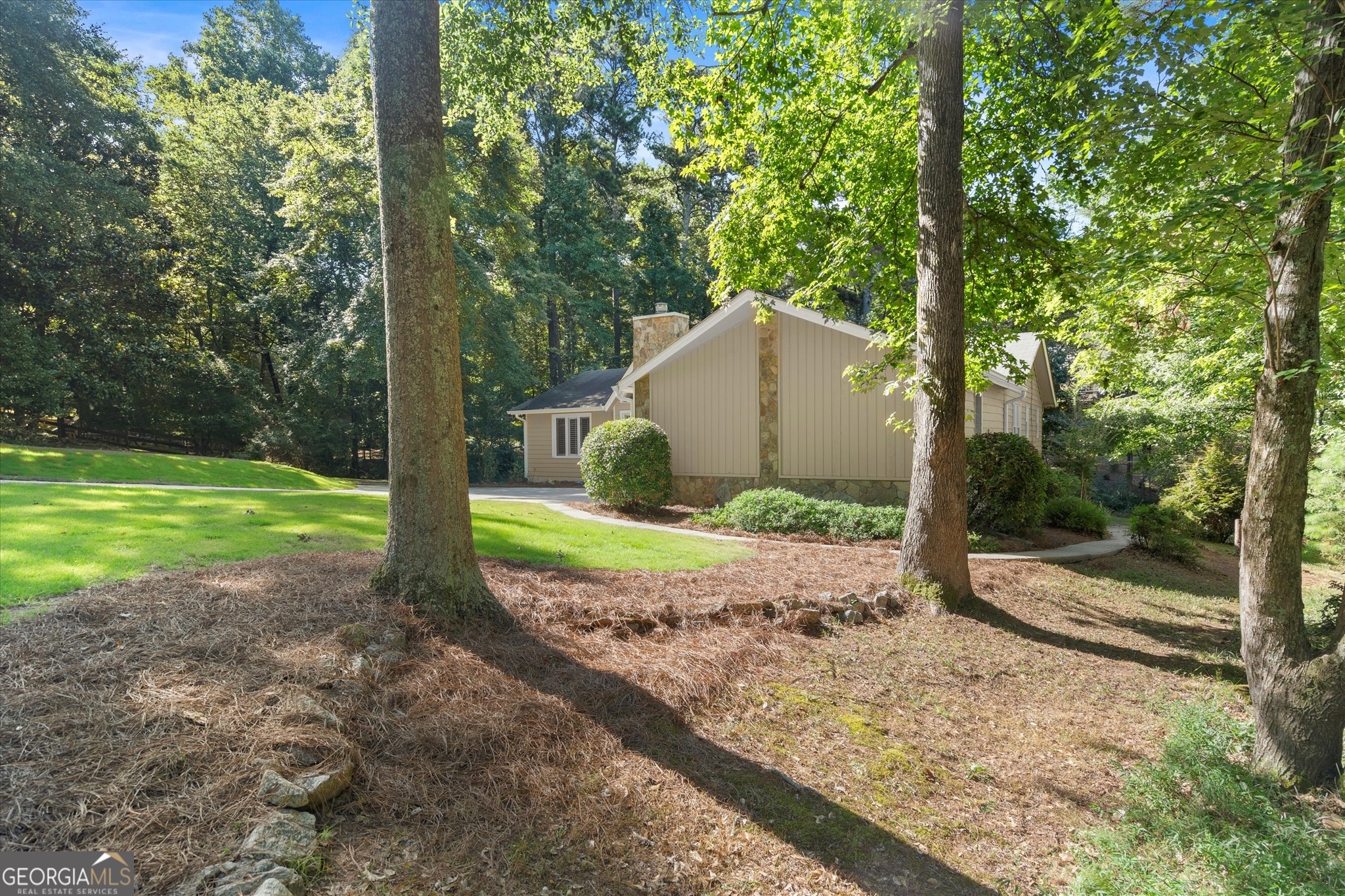420 HACKBERRY CT