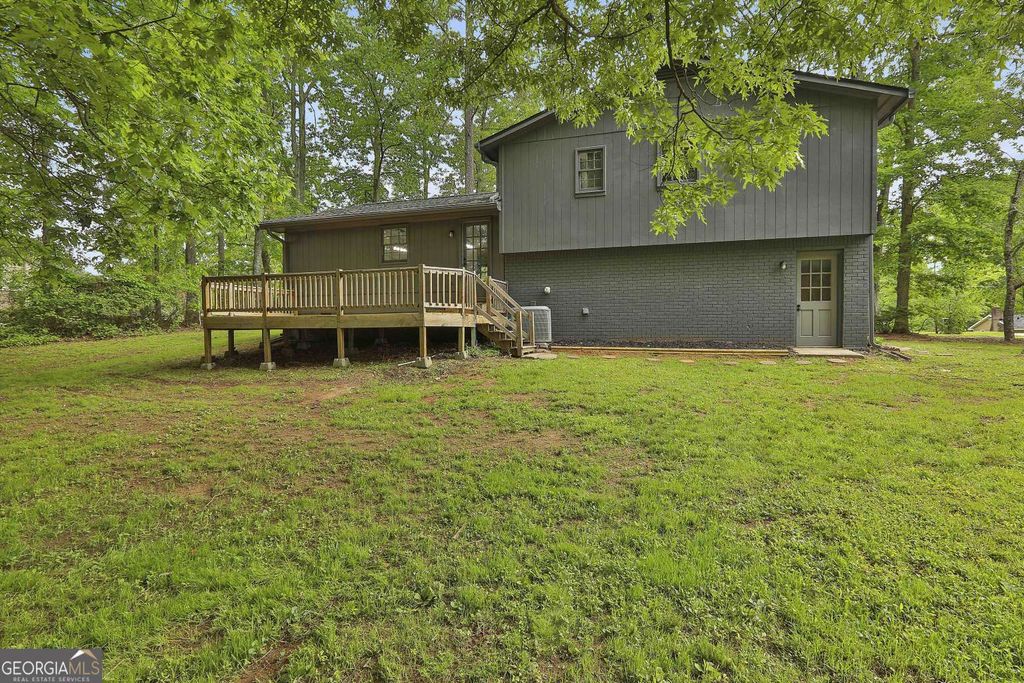 Photo of 157 Hyde Circle, Newnan, GA 30263 (MLS # 10705825)
