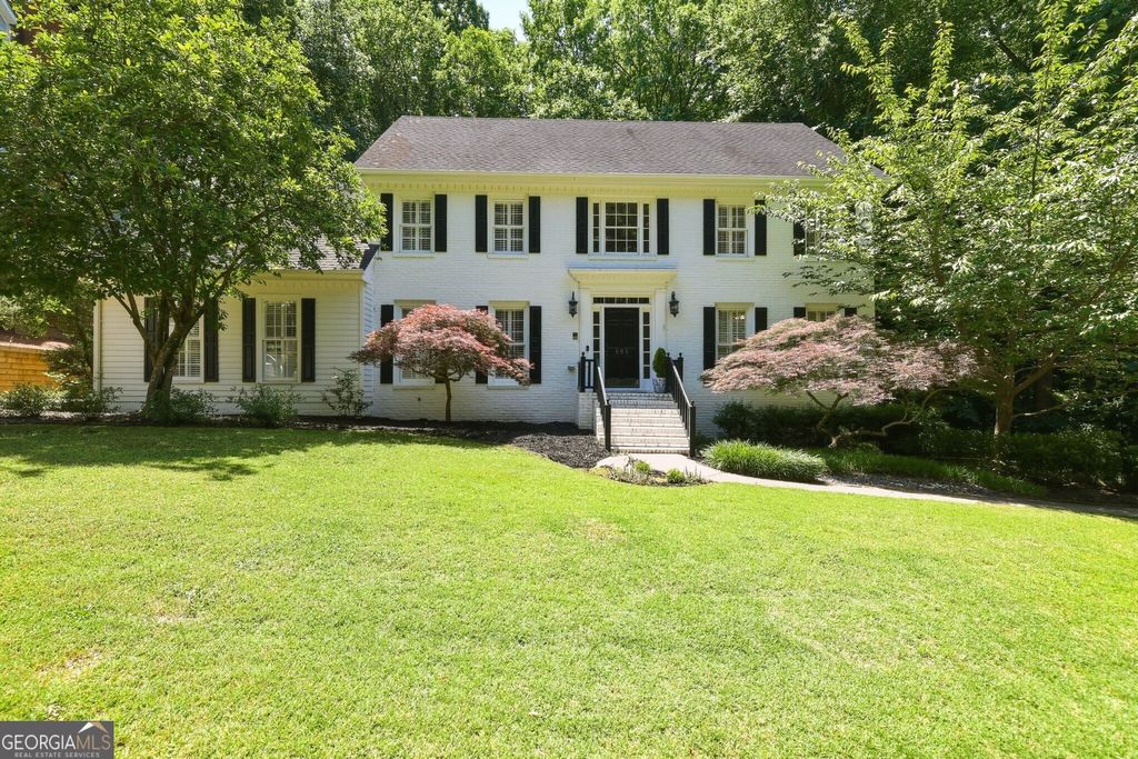 Photo of 898 Byrnwyck Road NE, Atlanta, GA 30319 (MLS # 10764190)