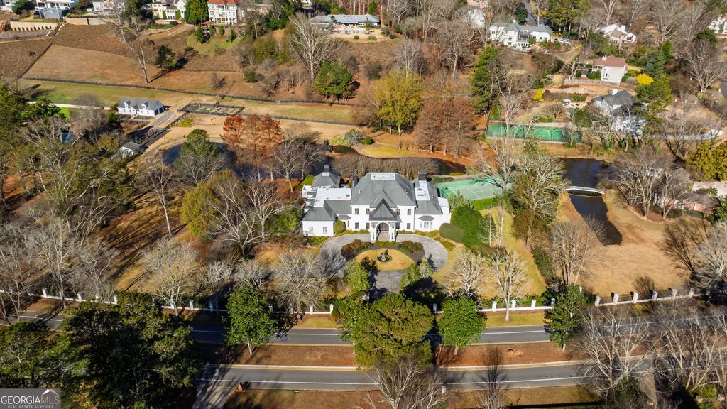 Photo of 4571 Columns Drive SE, Marietta, GA 30067 (MLS # 10654847)