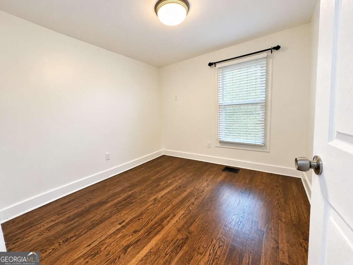 141 Walnut ST SW