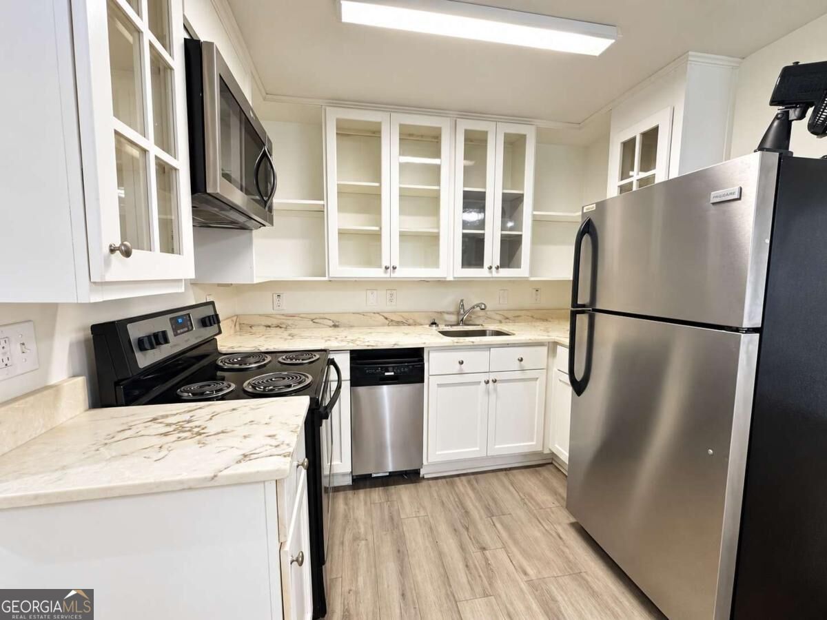 141 Walnut ST SW