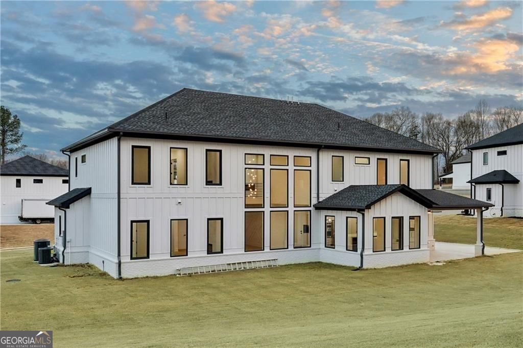 93 Rocky Ridge WAY