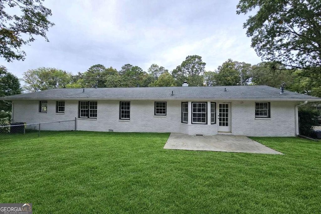 Photo of 999 Braselton Highway, Lawrenceville, GA 30043 (MLS # 10772883)