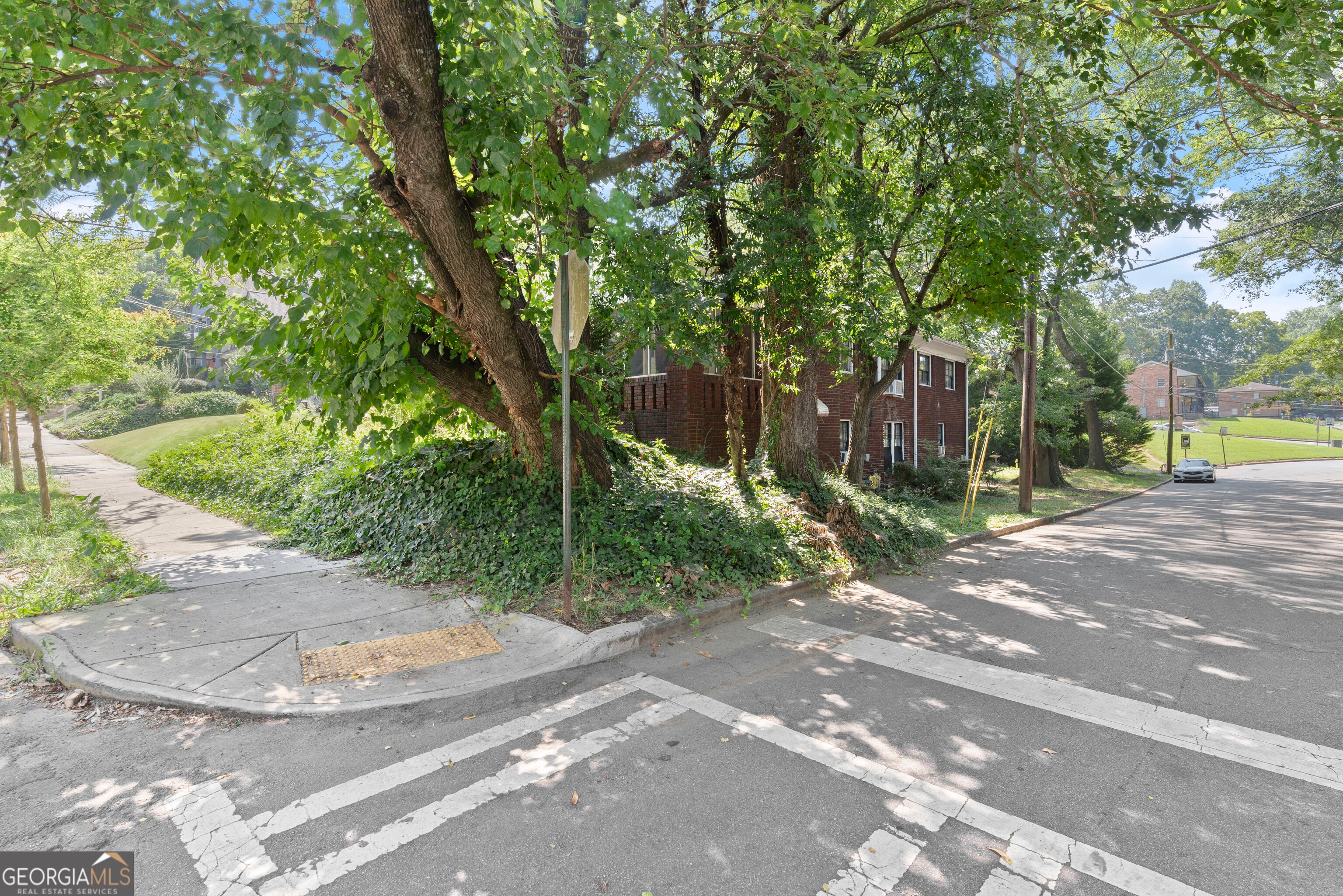 1141 Rosedale DR NE