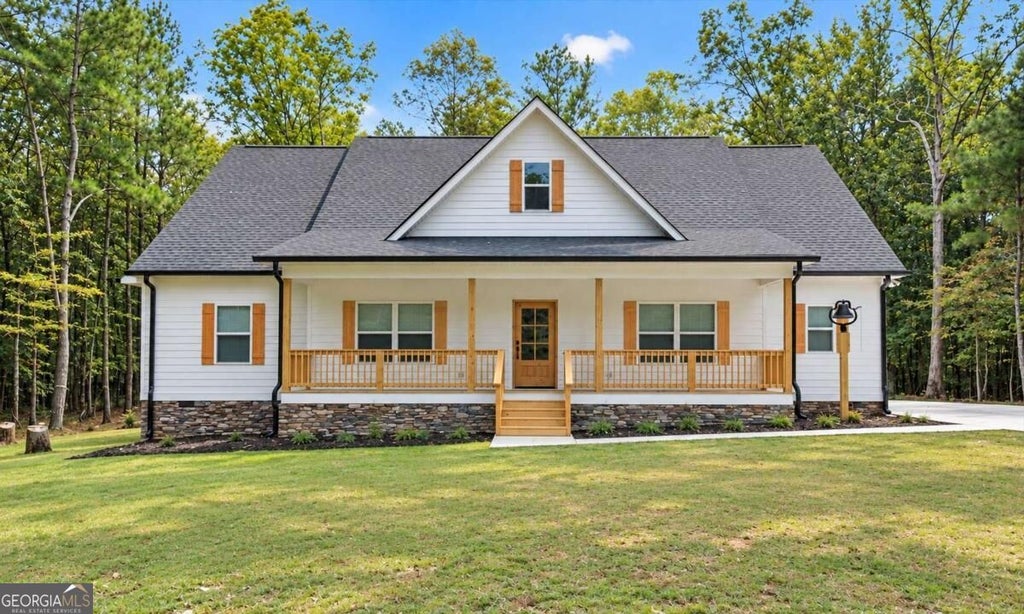 Photo of 1632 New Rosedale Road NE, Armuchee, GA 30105 (MLS # 10843678)