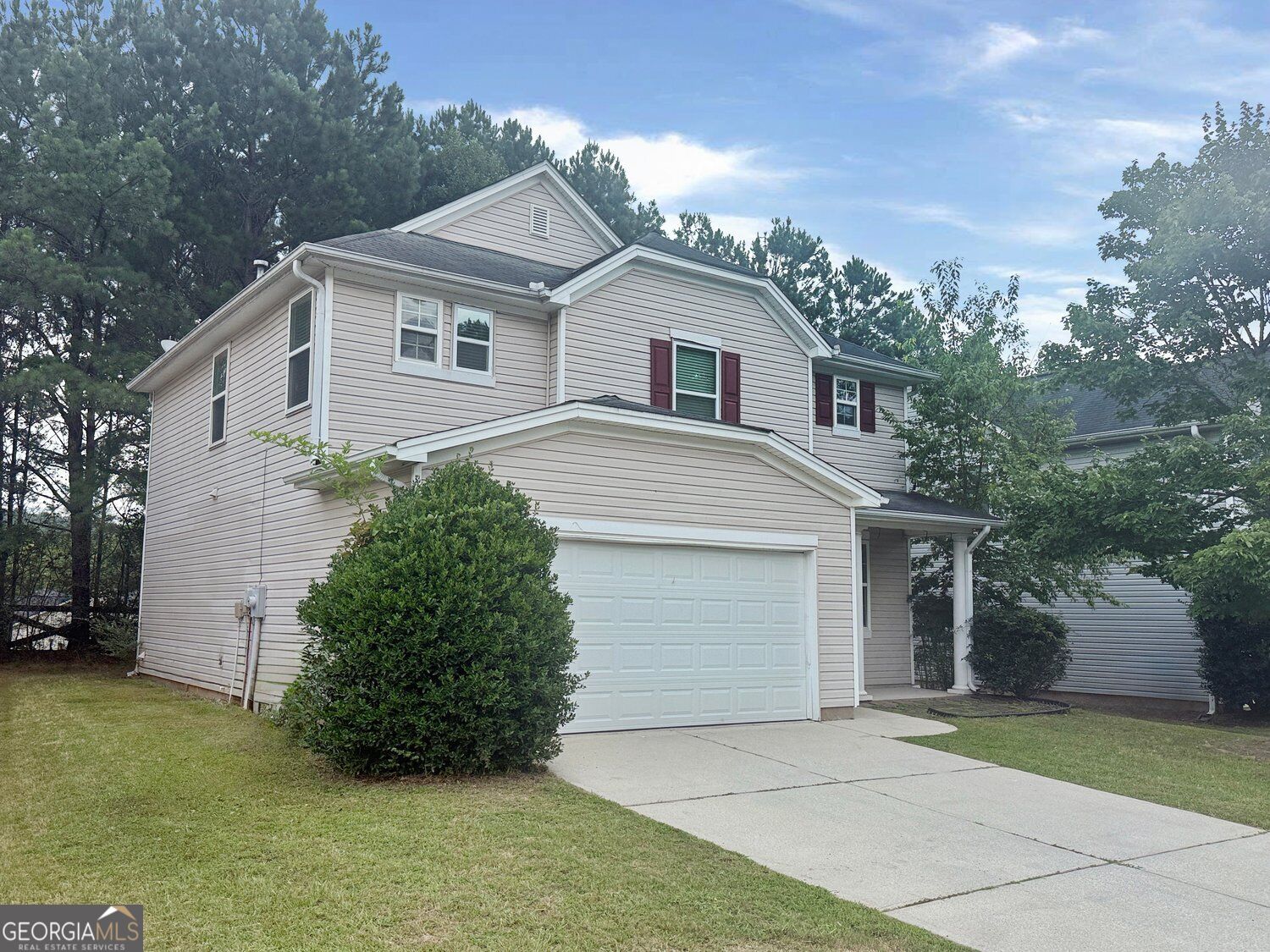 2734 Jordan LN