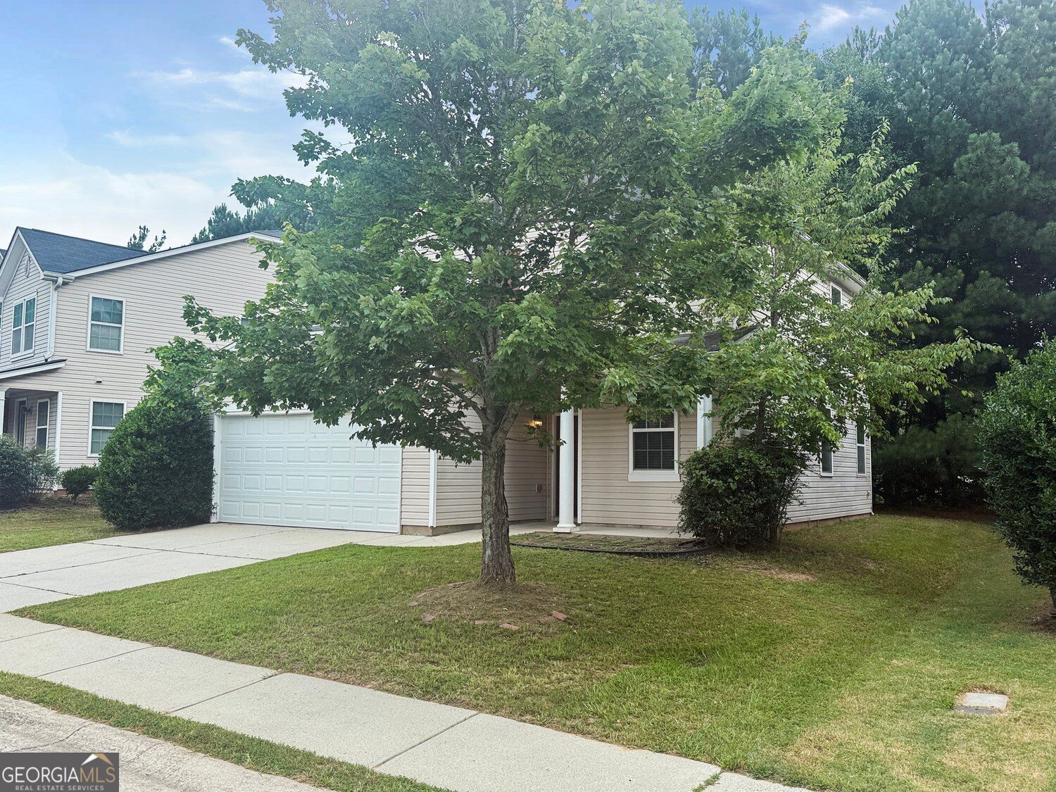 2734 Jordan LN