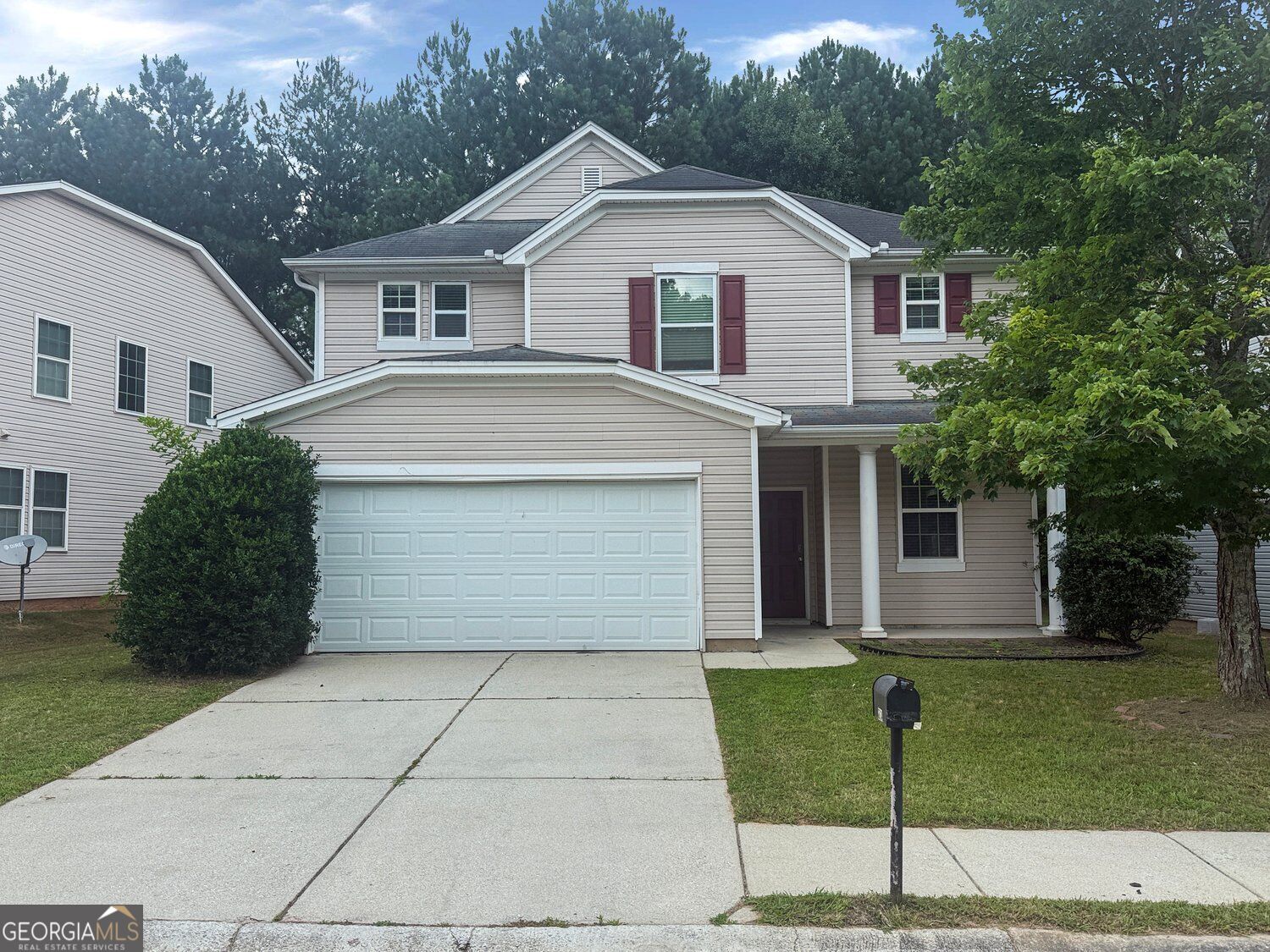 2734 Jordan LN