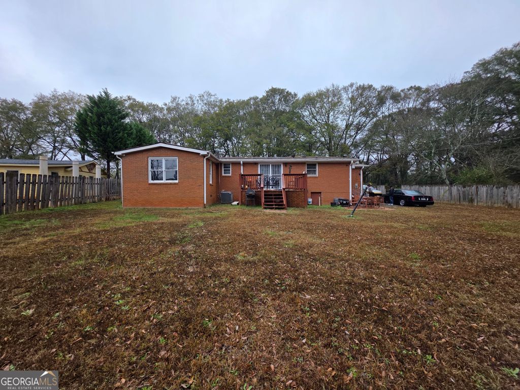 Photo of 63 Fairmount Drive, Newnan, GA 30263 (MLS # 10655175)