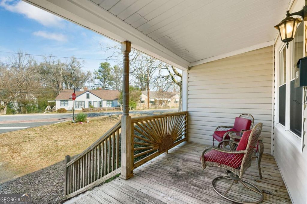 Photo of 428 SE Alexander Circle, Marietta, GA 30060 (MLS # 10694754)