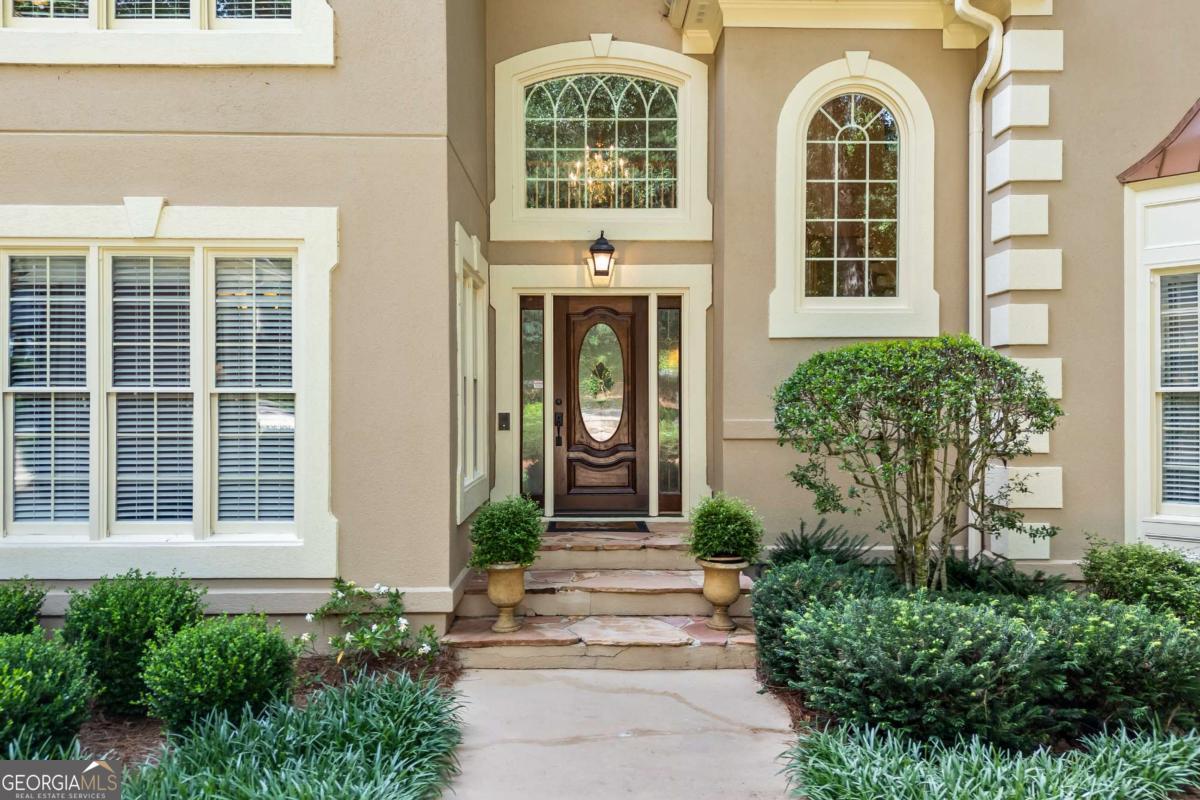 295 Blue Heron DR