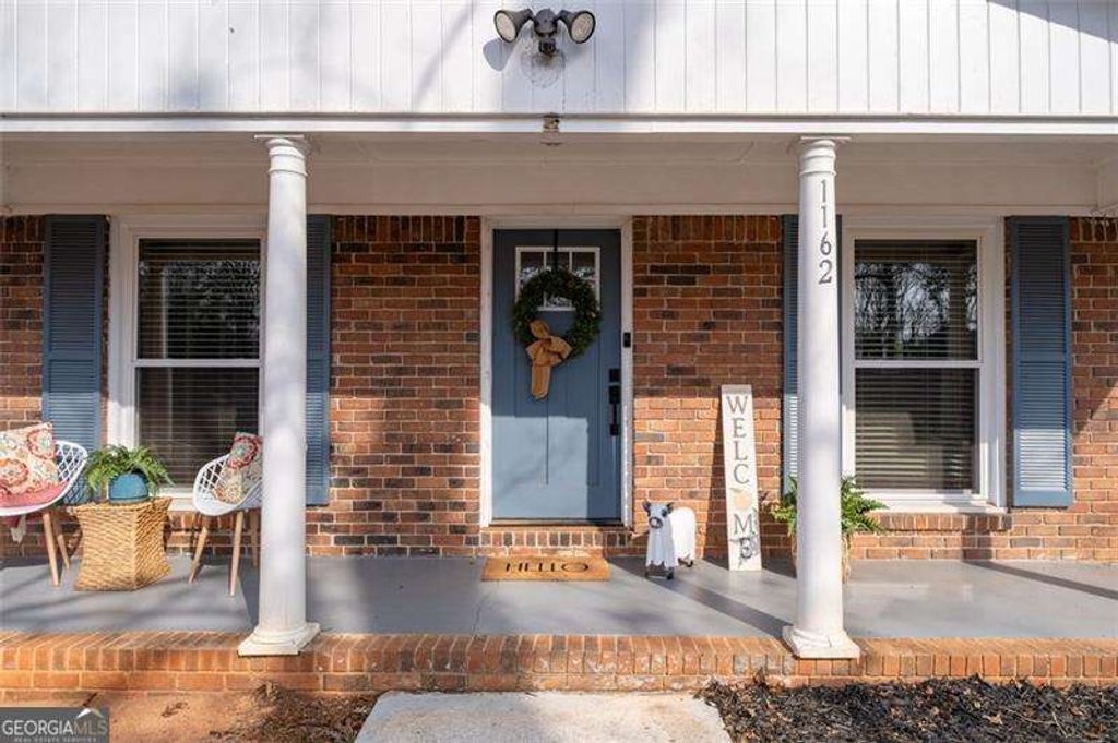 Photo of 1162 Lanier Drive SW, Marietta, GA 30060 (MLS # 10686139)