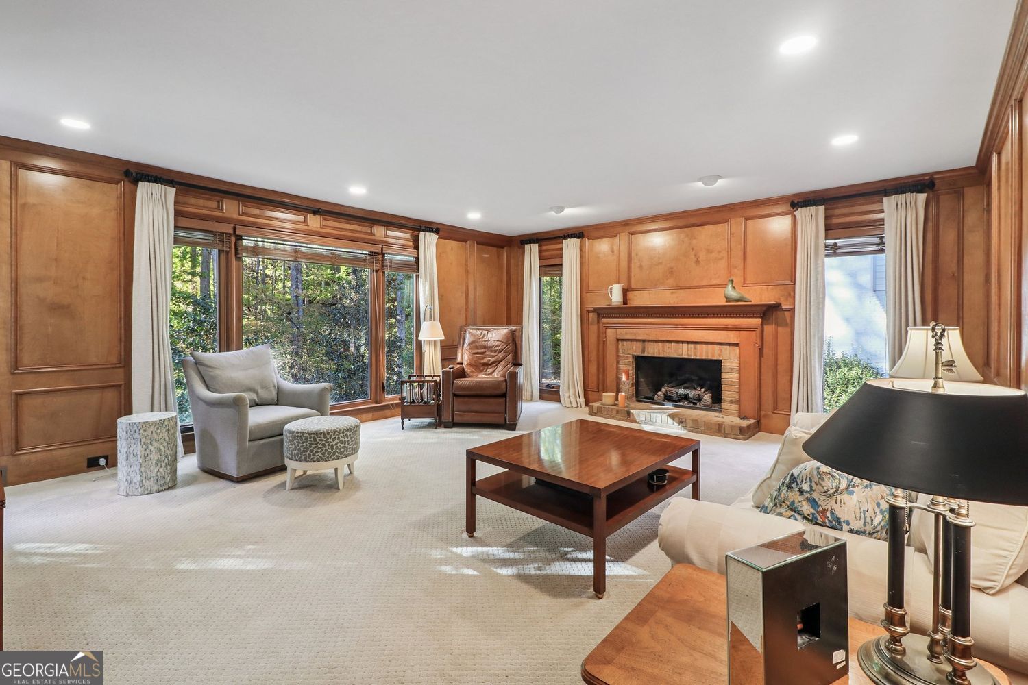 RIVER GLEN - Residential