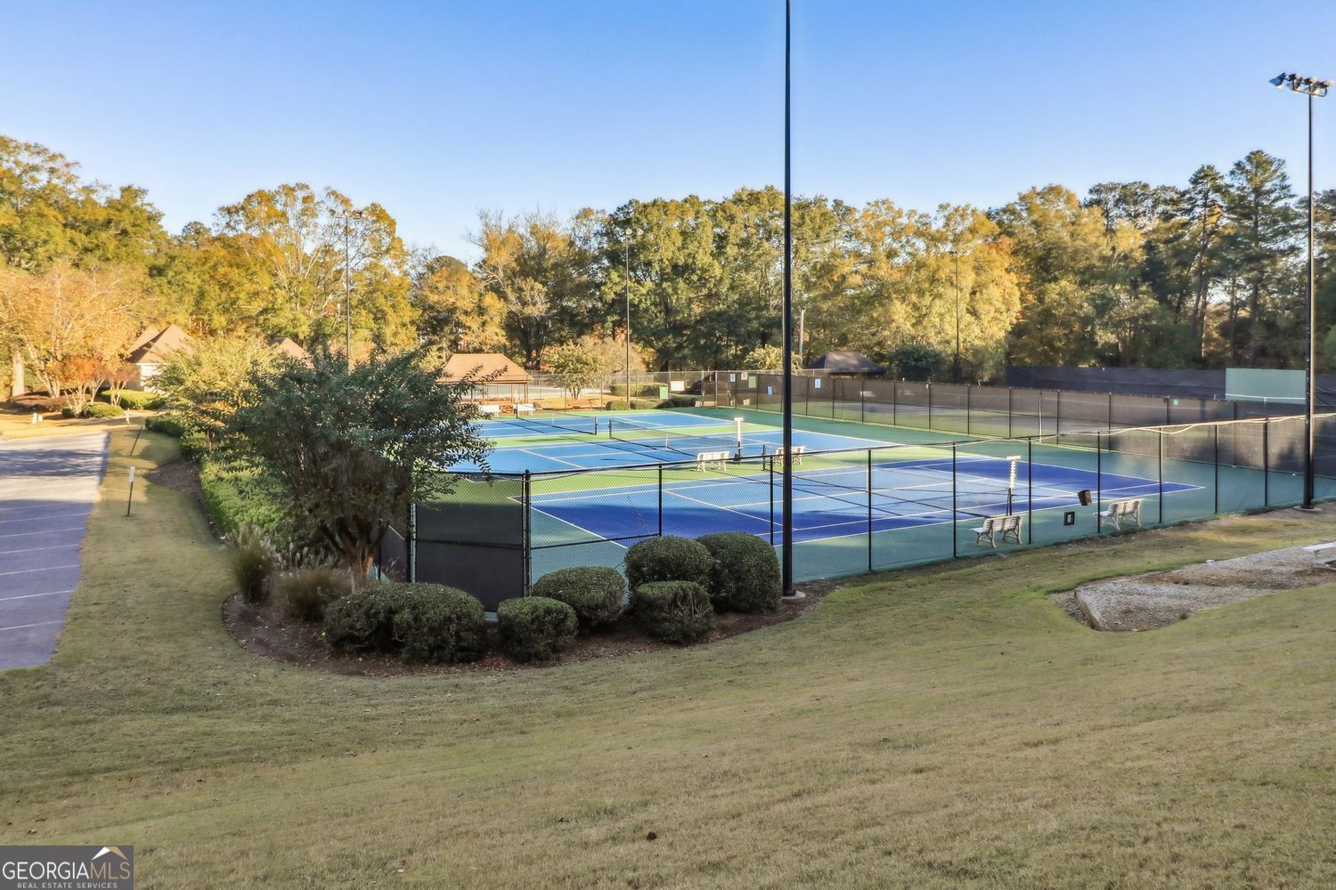 RIVER GLEN - Residential