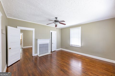 A home in Thomaston