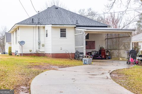 A home in Thomaston