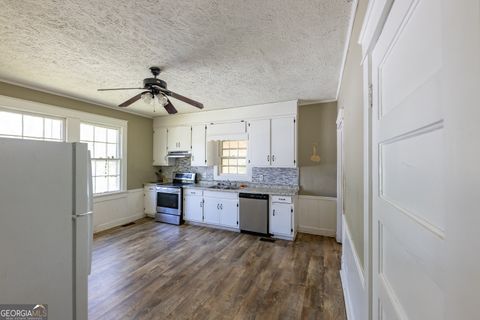 A home in Thomaston