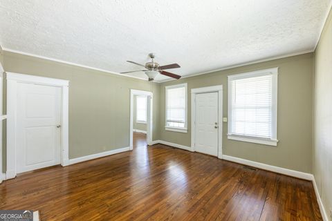 A home in Thomaston