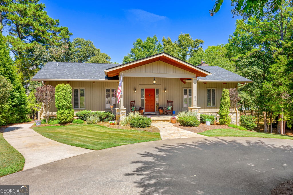 Photo of 32 Songbird Lane, Hartwell, GA 30643 (MLS # 10847471)