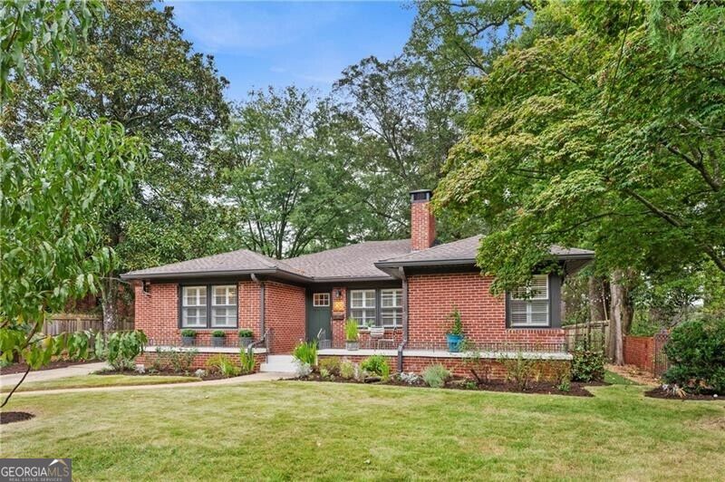 Photo of 88 Clarendon Avenue, Avondale Estates, GA 30002 (MLS # 10867353)