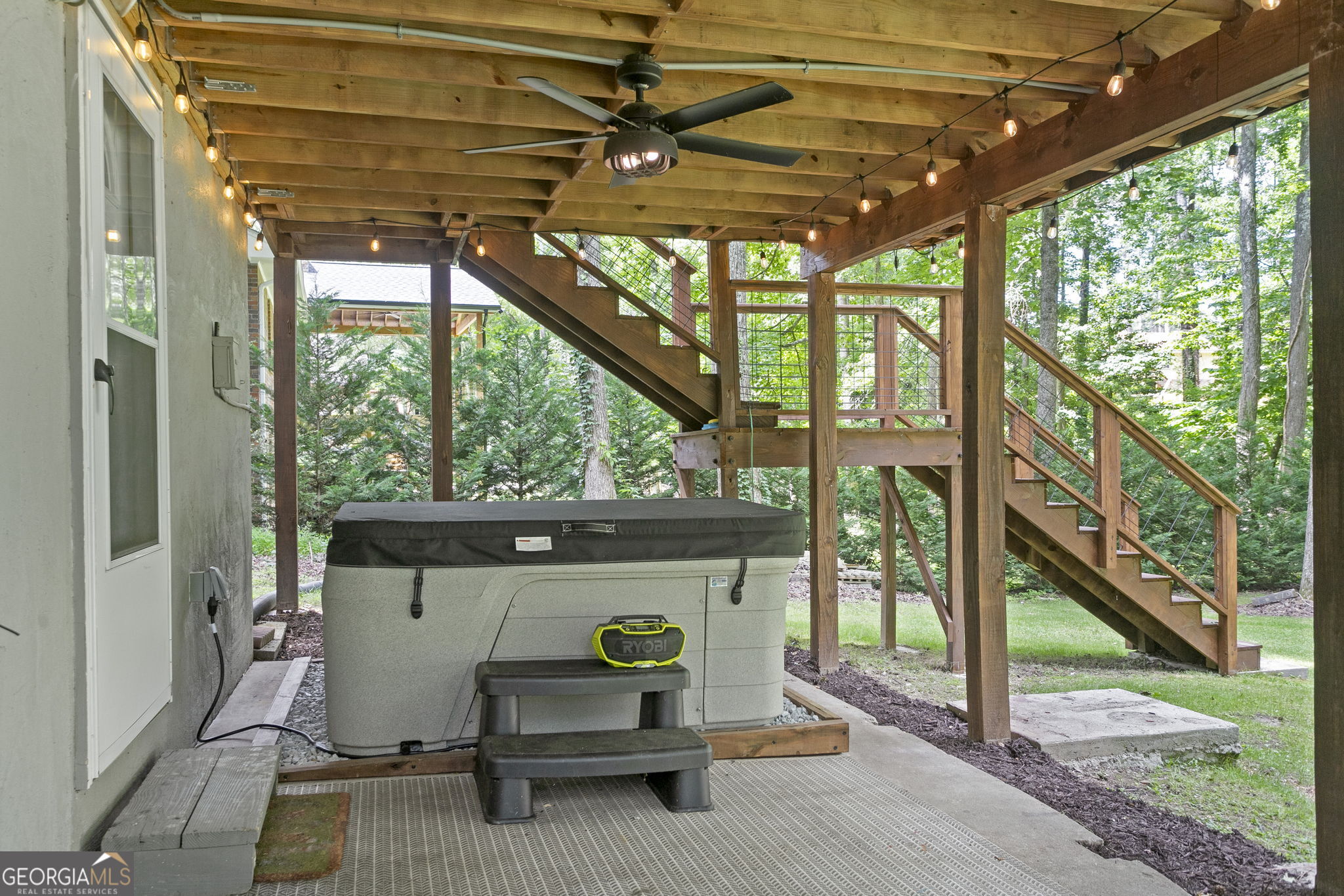 5627 Pinedale CIR