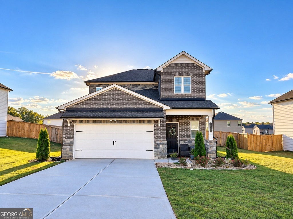 Photo of 1241 Arnhem Dr, Hampton, GA 30228 (MLS # 10854098)