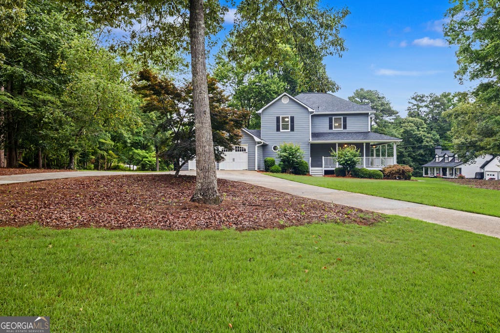 Photo of 105 Rosedell Ct, Fayetteville, GA 30214 (MLS # 10788050)